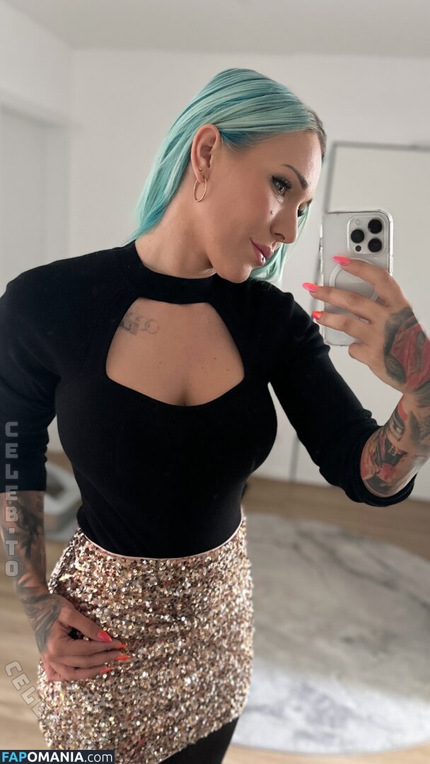 Sabrina Reiter / ps_tussi Nu OnlyFans  Photo fuitée #3