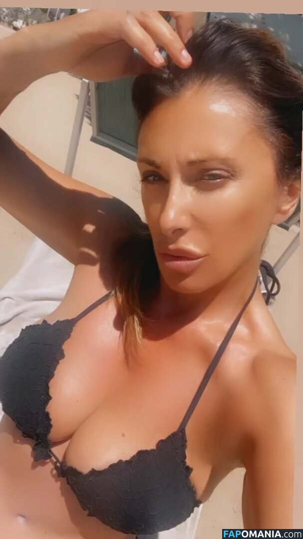 Sabrina Salerno / sabrinasalernofficial Nu OnlyFans  Photo fuitée #1056