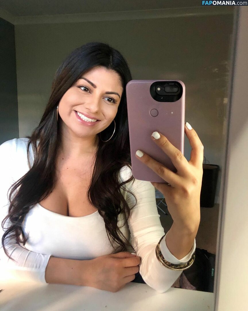 Sabrina / Sabrina_wet / dontripchocolatechip / sabrinacarpenter / sabrinainthecity / suhbeaner_ / upnextwithsabrina Nu OnlyFans  Photo fuitée #15