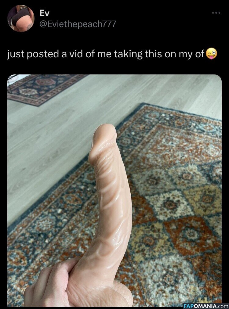eviethepeach777 / sadisticxkisses Nu OnlyFans  Photo fuitée #1