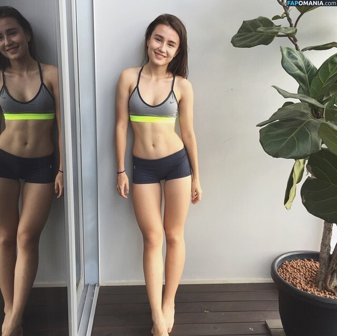 Saffron Sharpe / saffronsharpe Nu OnlyFans  Photo fuitée #14