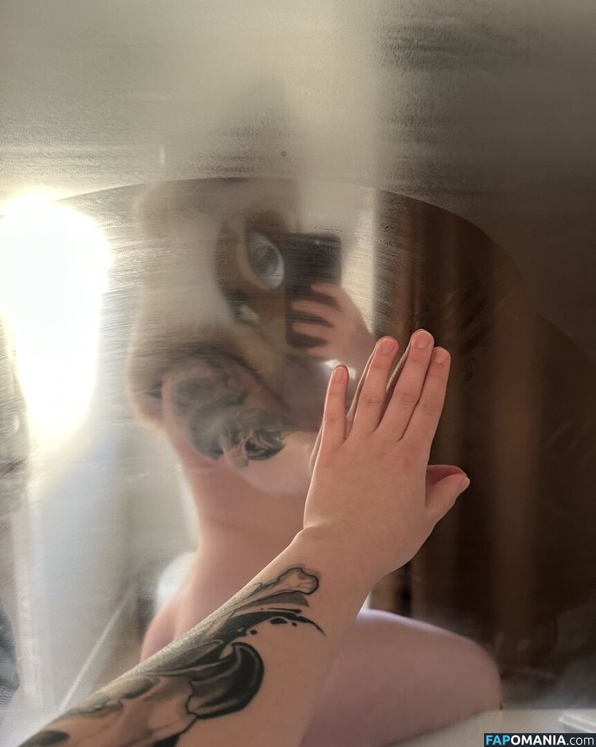 Sageisatrout / https: Nu OnlyFans  Photo fuitée #1