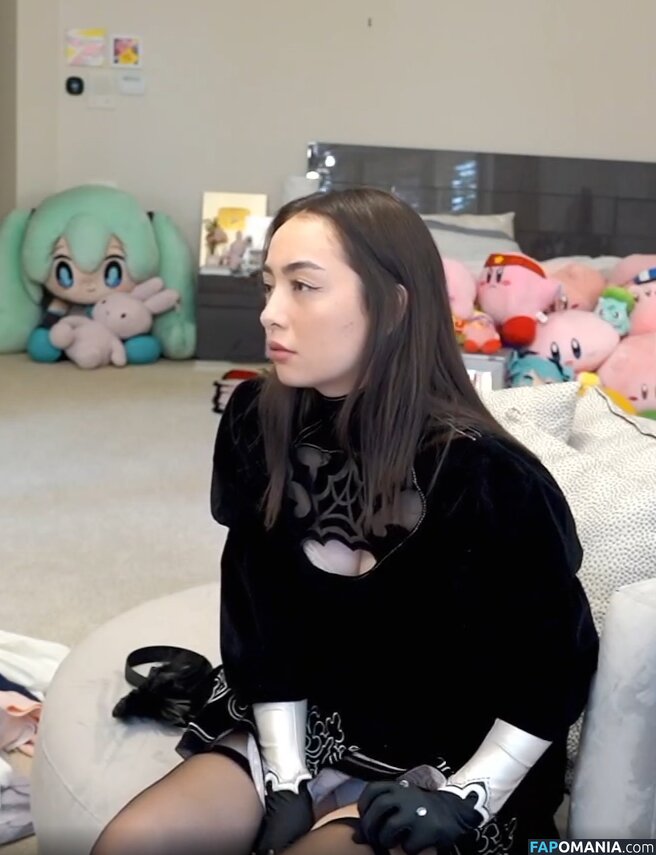 Sakura Shymko / SakuraShymko Nu OnlyFans  Photo fuitée #13