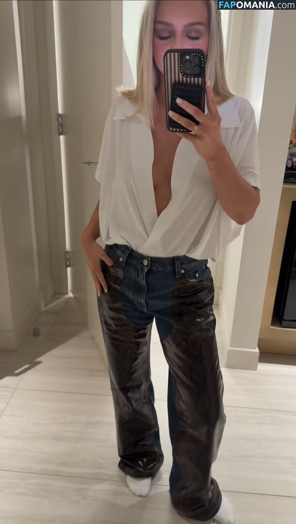 Samantha Riehl / https: / samanthariehl Nu OnlyFans  Photo fuitée #3