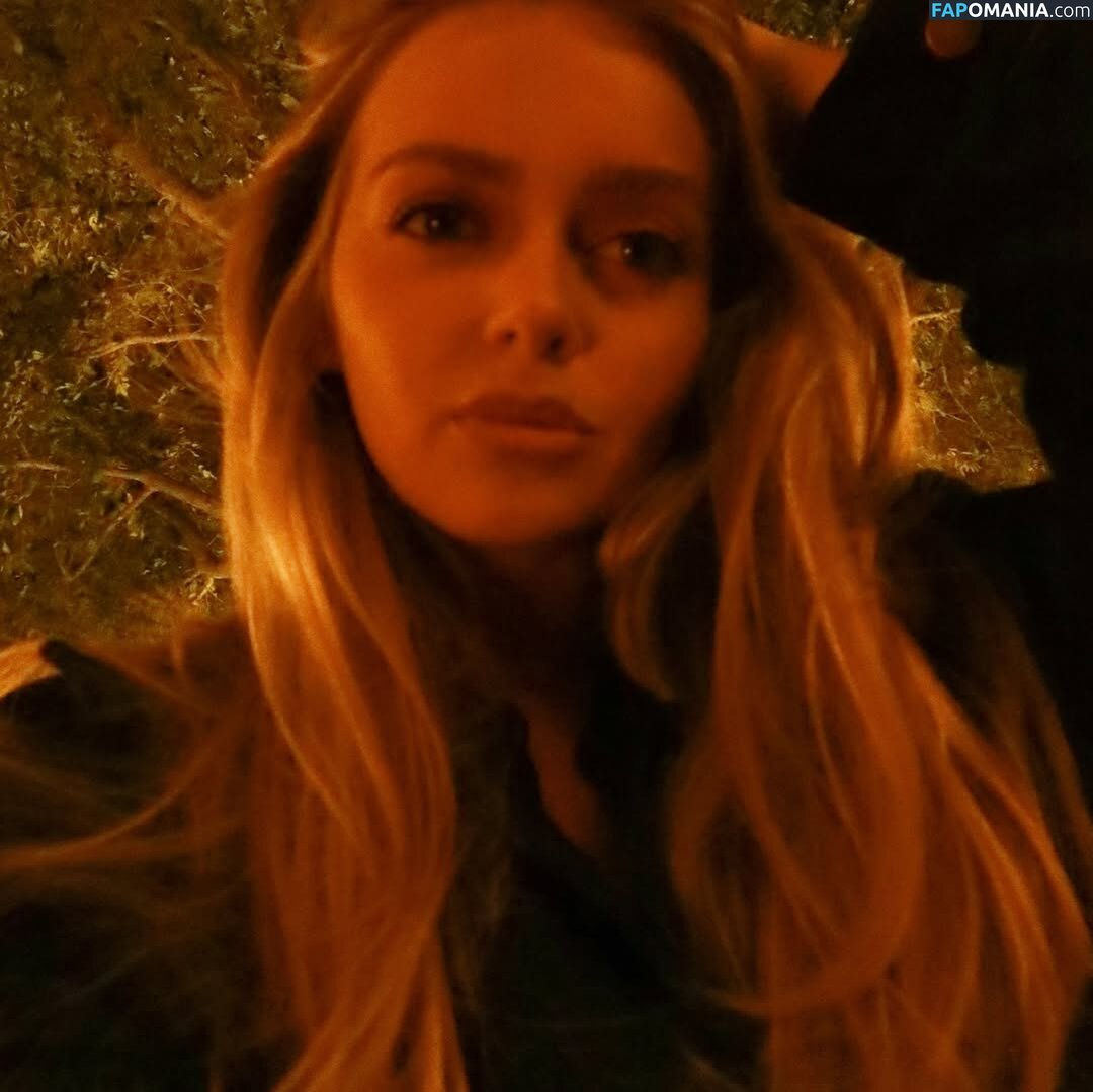 Samantha Riehl / https: / samanthariehl Nu OnlyFans  Photo fuitée #13