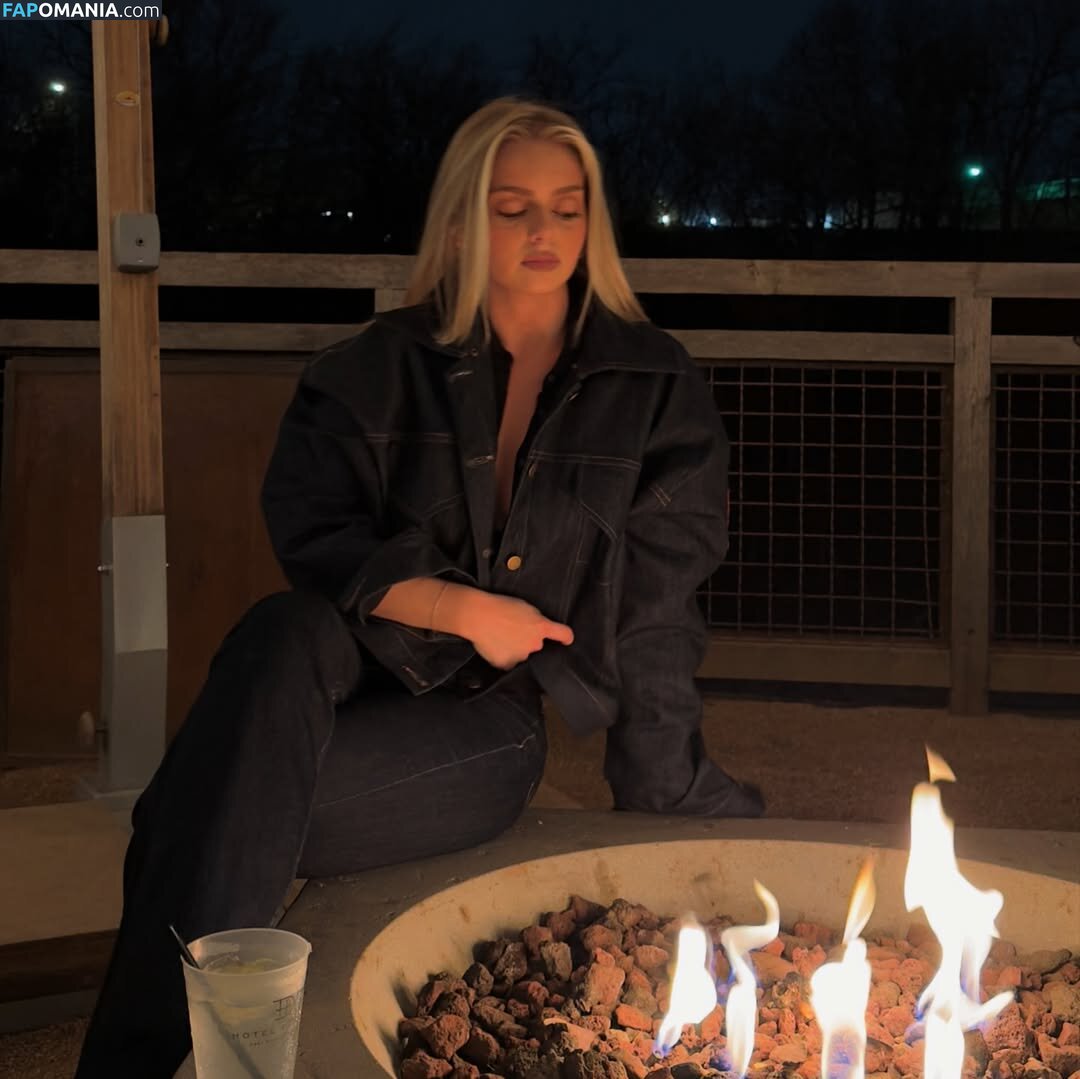 Samantha Riehl / https: / samanthariehl Nu OnlyFans  Photo fuitée #15