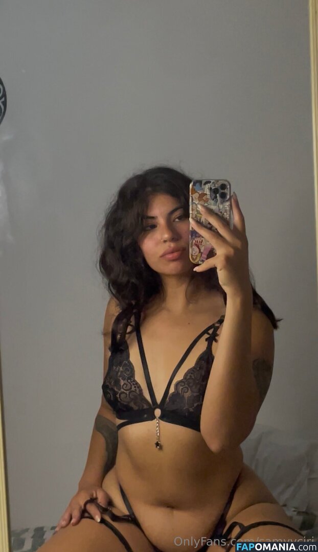 samhy.venn / samyyciri Nu OnlyFans  Photo fuitée #2