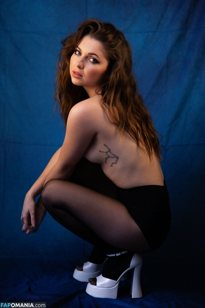 Sammi Hanratty / sammihanratty Nu OnlyFans  Photo fuitée #277