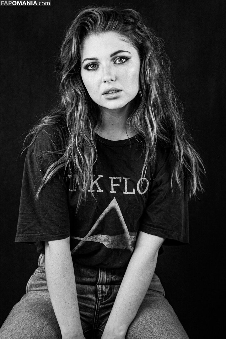 Sammi Hanratty / sammihanratty Nu OnlyFans  Photo fuitée #301
