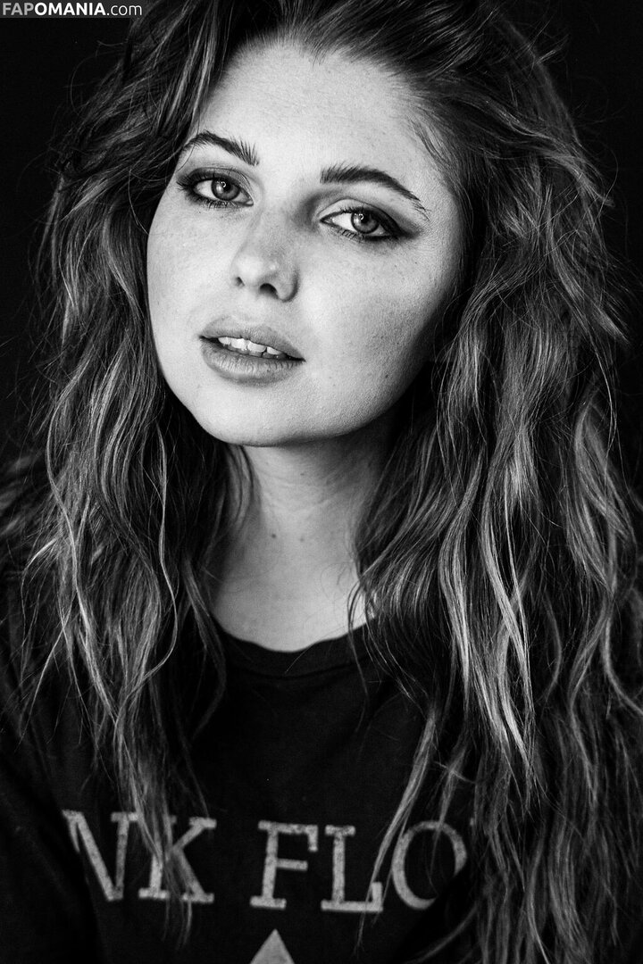 Sammi Hanratty / sammihanratty Nu OnlyFans  Photo fuitée #313