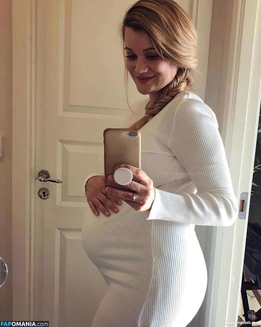 Sandra Lyng Nu OnlyFans  Photo fuitée #5