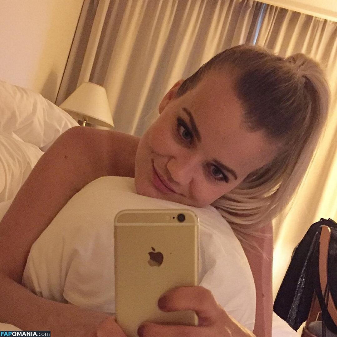 Sandra Lyng Nu OnlyFans  Photo fuitée #17