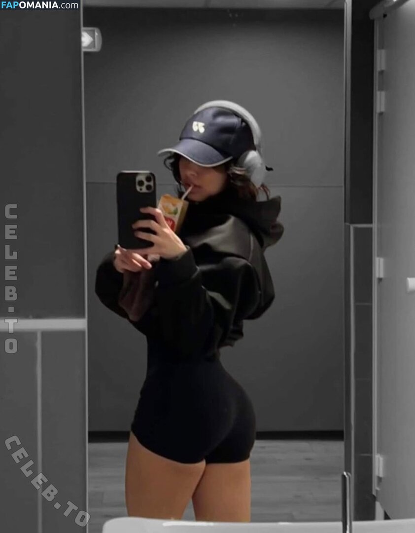 https: / protheme / sanyaaa / sanymaa / sanymaaa Nu OnlyFans  Photo fuitée #139