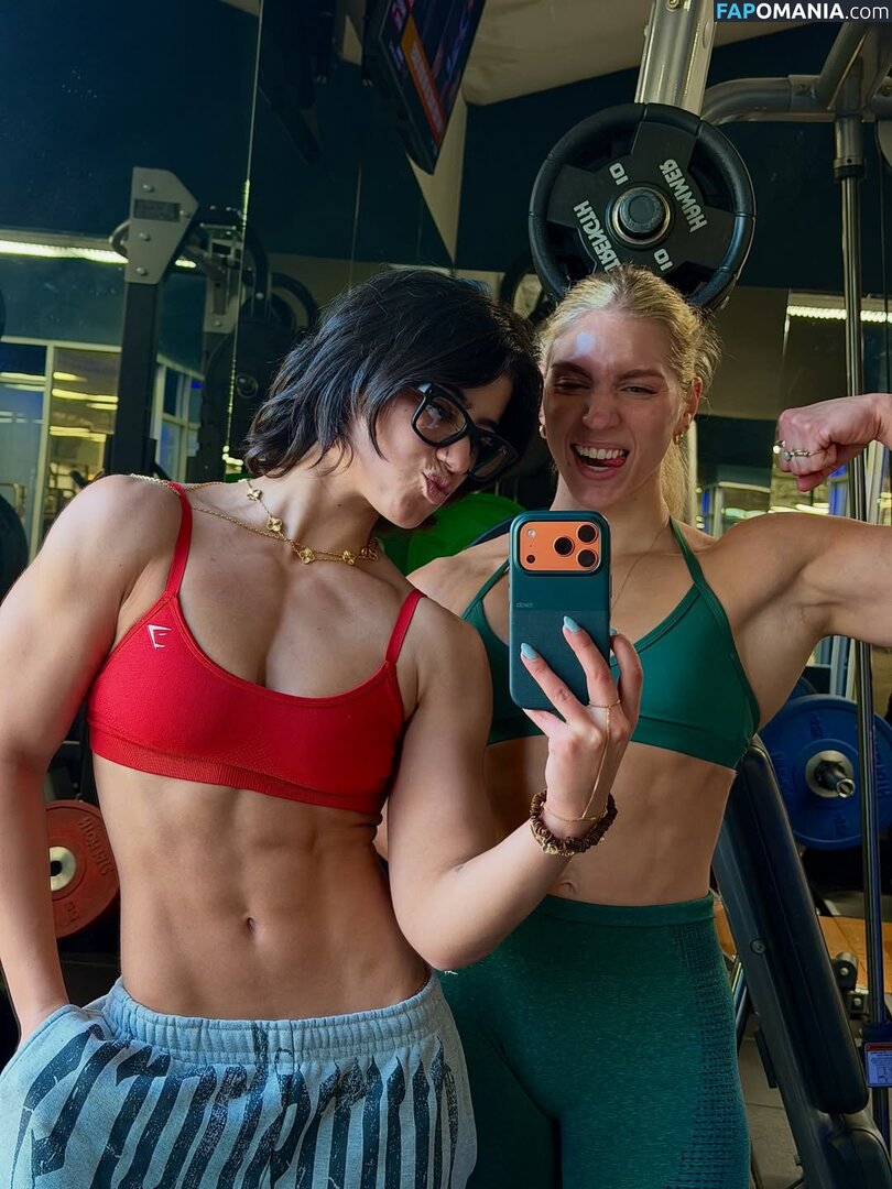 Sara Saffari / sarasaffari__ Nu OnlyFans  Photo fuitée #398