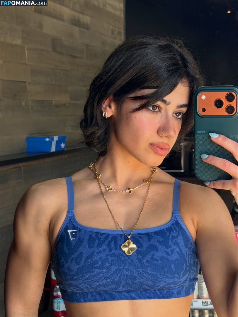 Sara Saffari / sarasaffari__ Nu OnlyFans  Photo fuitée #400