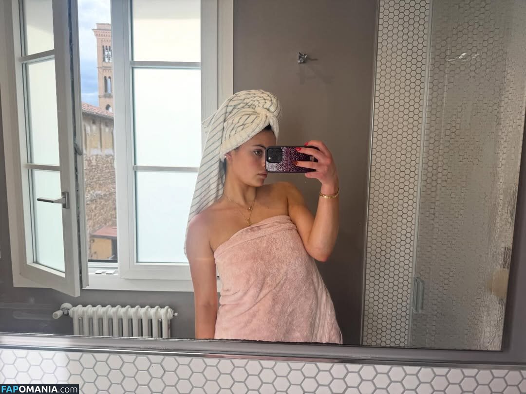 Sarabella Harris / iamsarahharris / sarabellaharriss / sexiisariii777 Nu OnlyFans  Photo fuitée #414