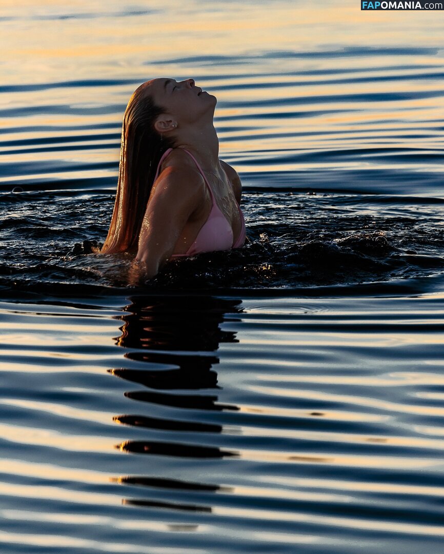 Sarah Dorough / sarahndorough Nu OnlyFans  Photo fuitée #104
