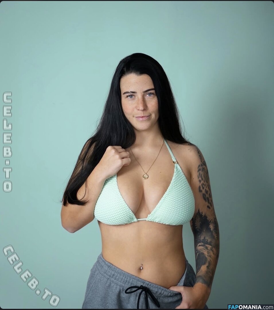 Sarah Katharina / sarikathi_ Nu OnlyFans  Photo fuitée #3