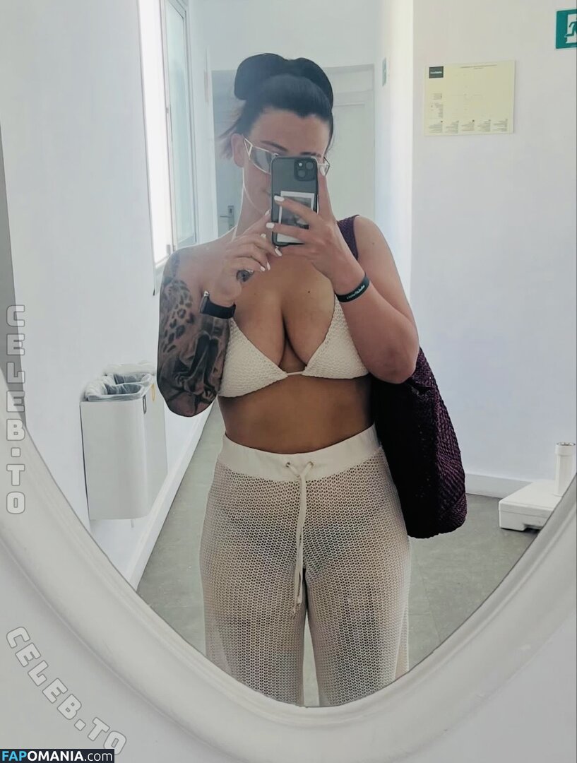 Sarah Katharina / sarikathi_ Nu OnlyFans  Photo fuitée #5