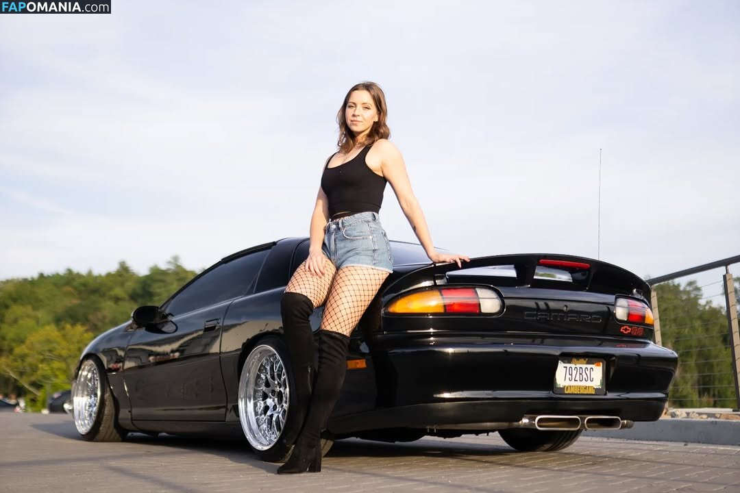 Sarah Senecal / Sen.cityy Nu OnlyFans  Photo fuitée #22