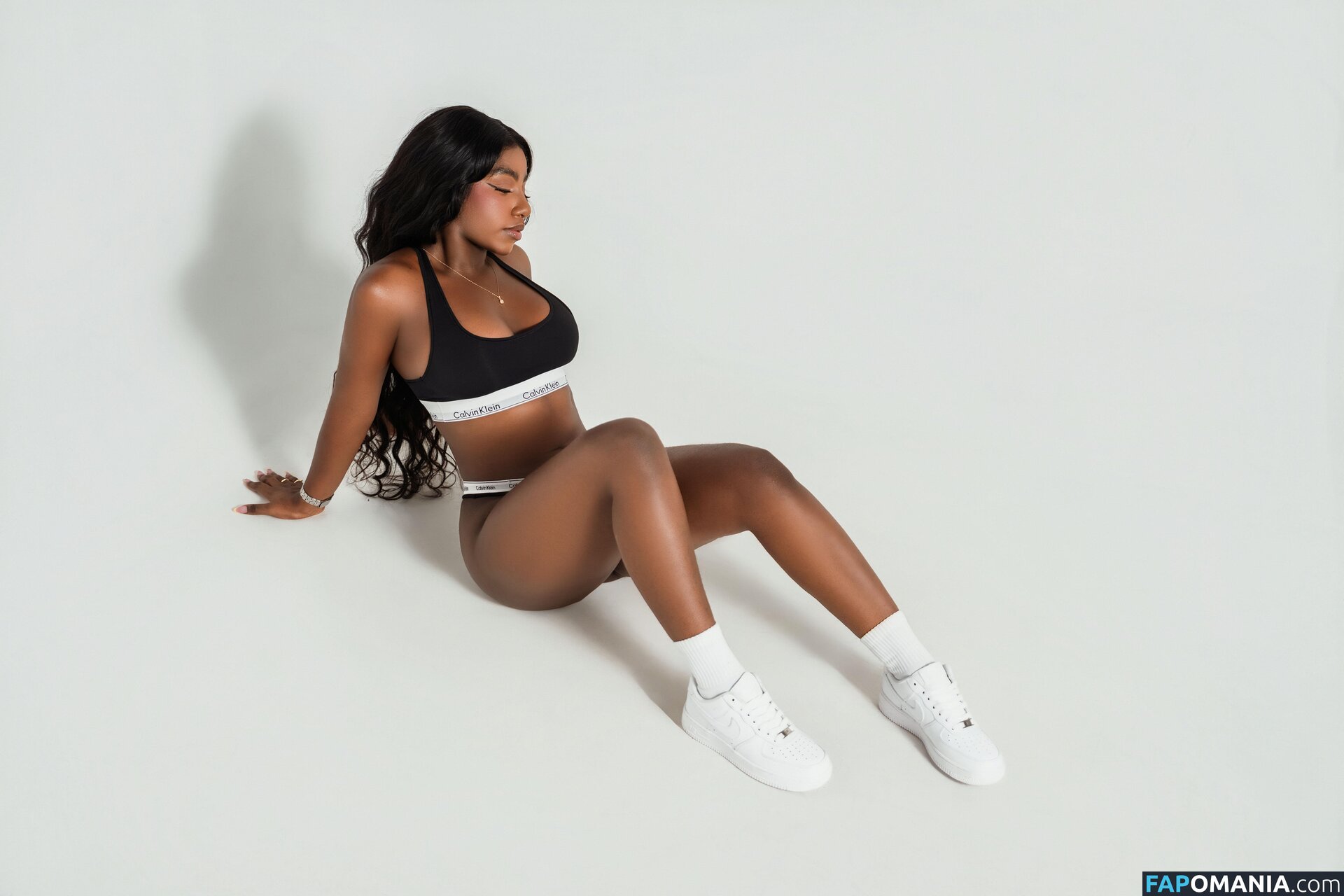 saramoroe1 Nu OnlyFans  Photo fuitée #9