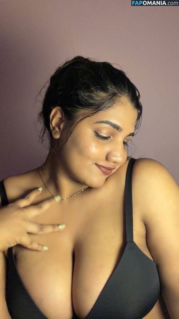 Saranya Santhosh / https: Nu OnlyFans  Photo fuitée #1