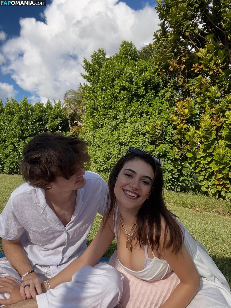 Saraxoxo / https: / saraxoxo_ Nu OnlyFans  Photo fuitée #15