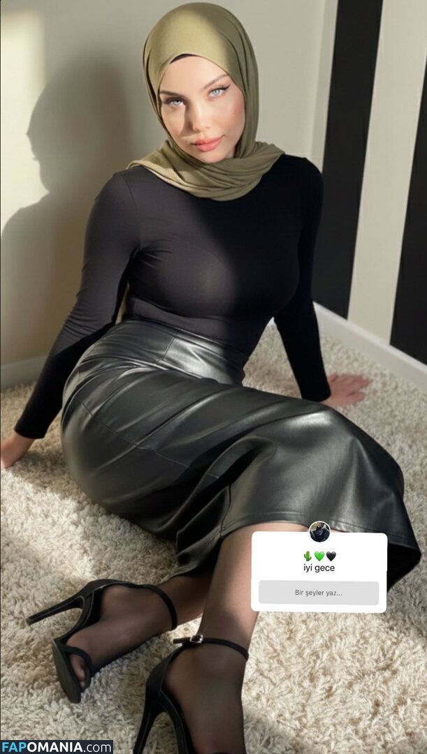 heliosari / heliosri / sariikubraa Nu OnlyFans  Photo fuitée #20
