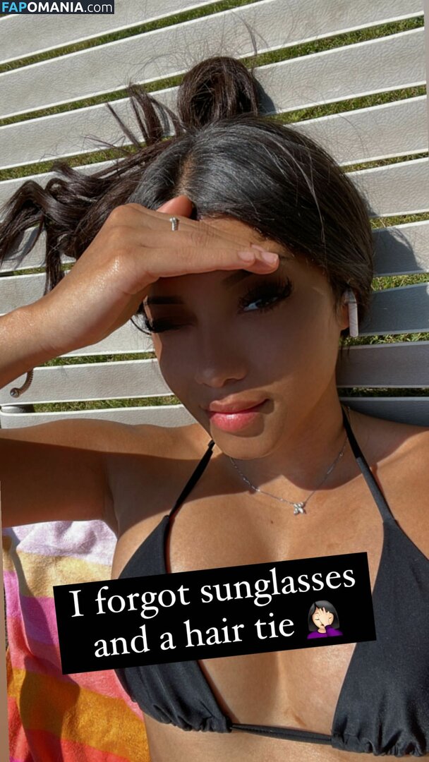 SassySounds ASMR / SassysoundsASMR / sassyselenaaaa / selenaaasasmr Nu OnlyFans  Photo fuitée #10