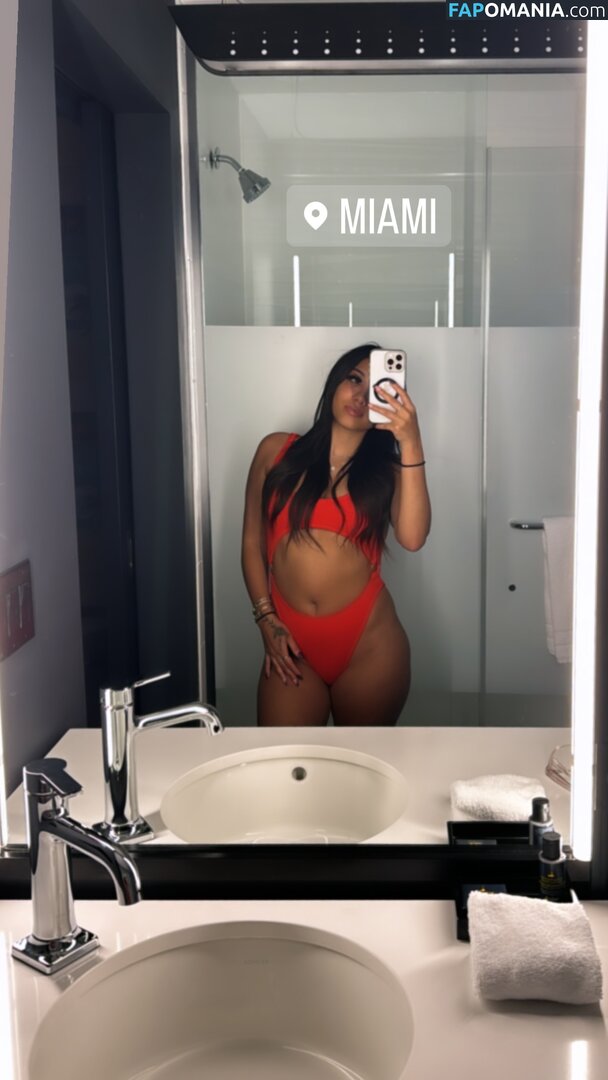 SassySounds ASMR / SassysoundsASMR / sassyselenaaaa / selenaaasasmr Nu OnlyFans  Photo fuitée #71