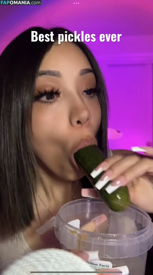 SassySounds ASMR / SassysoundsASMR / sassyselenaaaa / selenaaasasmr Nu OnlyFans  Photo fuitée #115