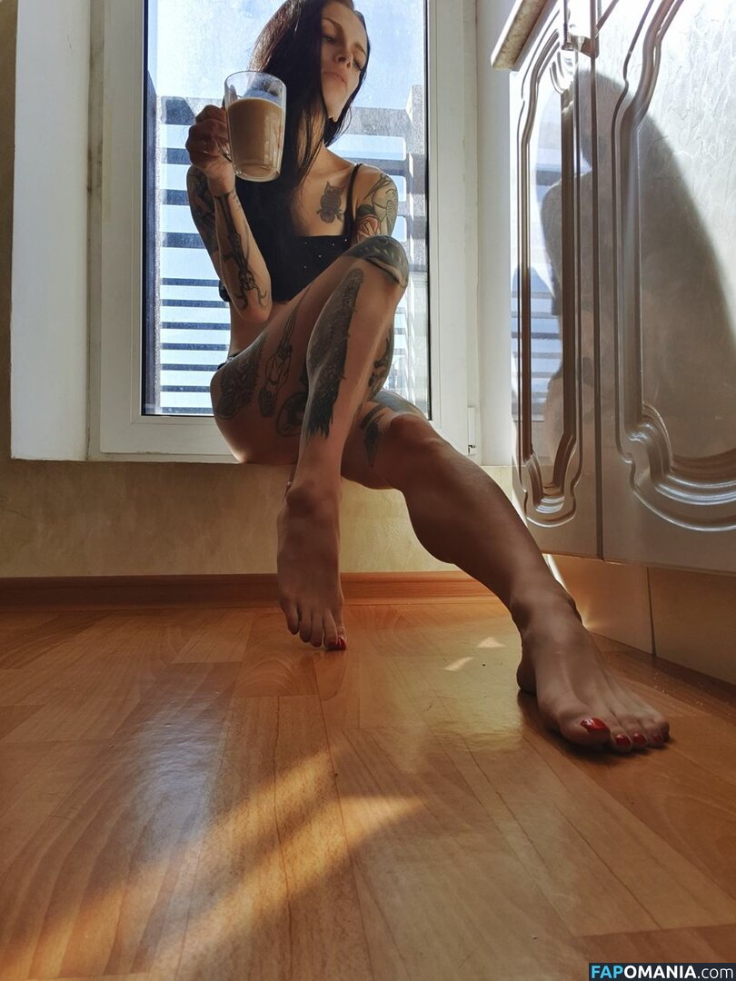 Satana696969 / s_krestami / satana Nu OnlyFans  Photo fuitée #29