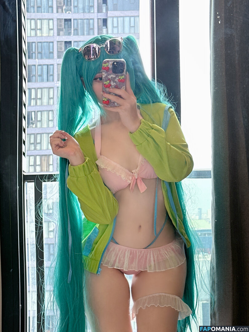 Saya Scarlet / SayaScarlet01 / saya_scarlet / sayascarlet Nu OnlyFans  Photo fuitée #296