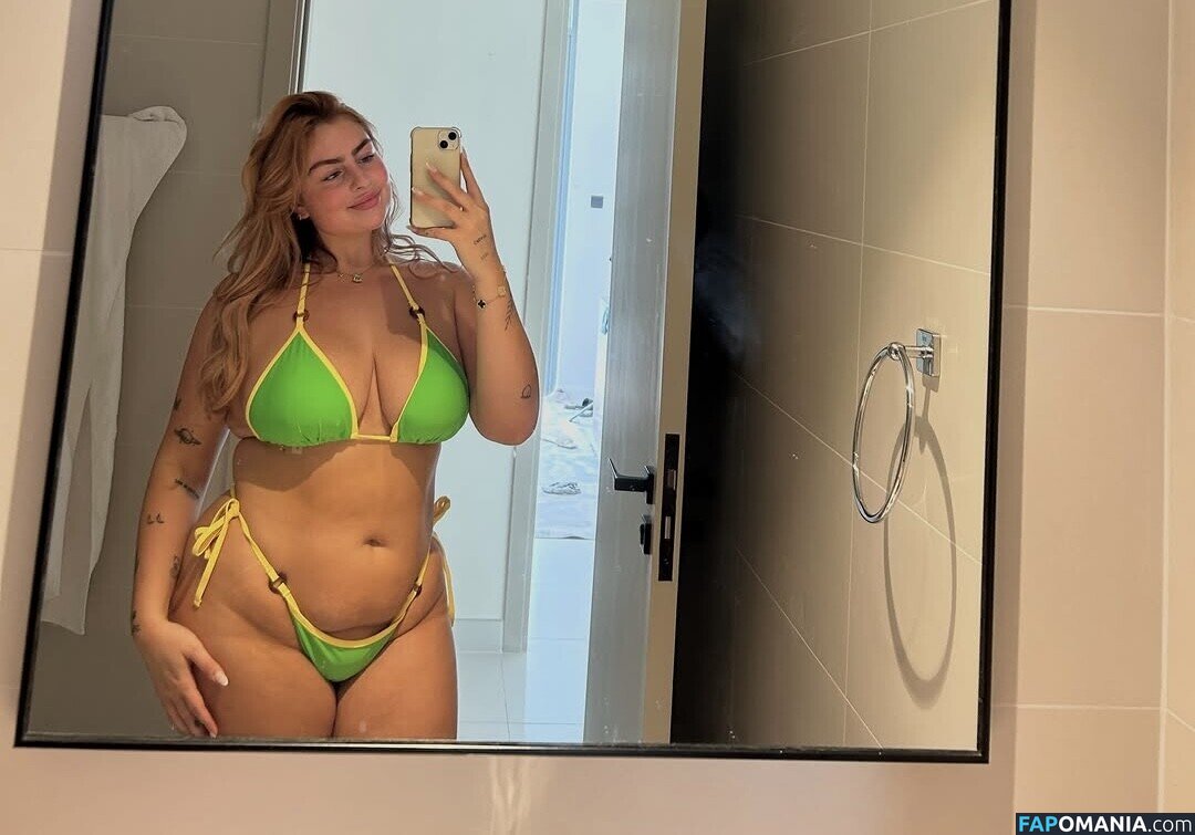 Schepenslaura Nu OnlyFans  Photo fuitée #5