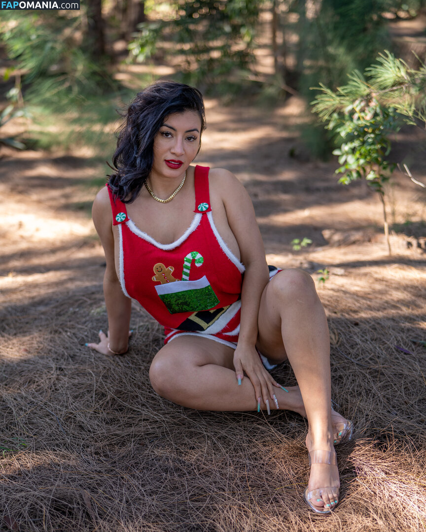 Selena Adams / officialselenaadams4 / selenaadams69 Nu OnlyFans  Photo fuitée #88