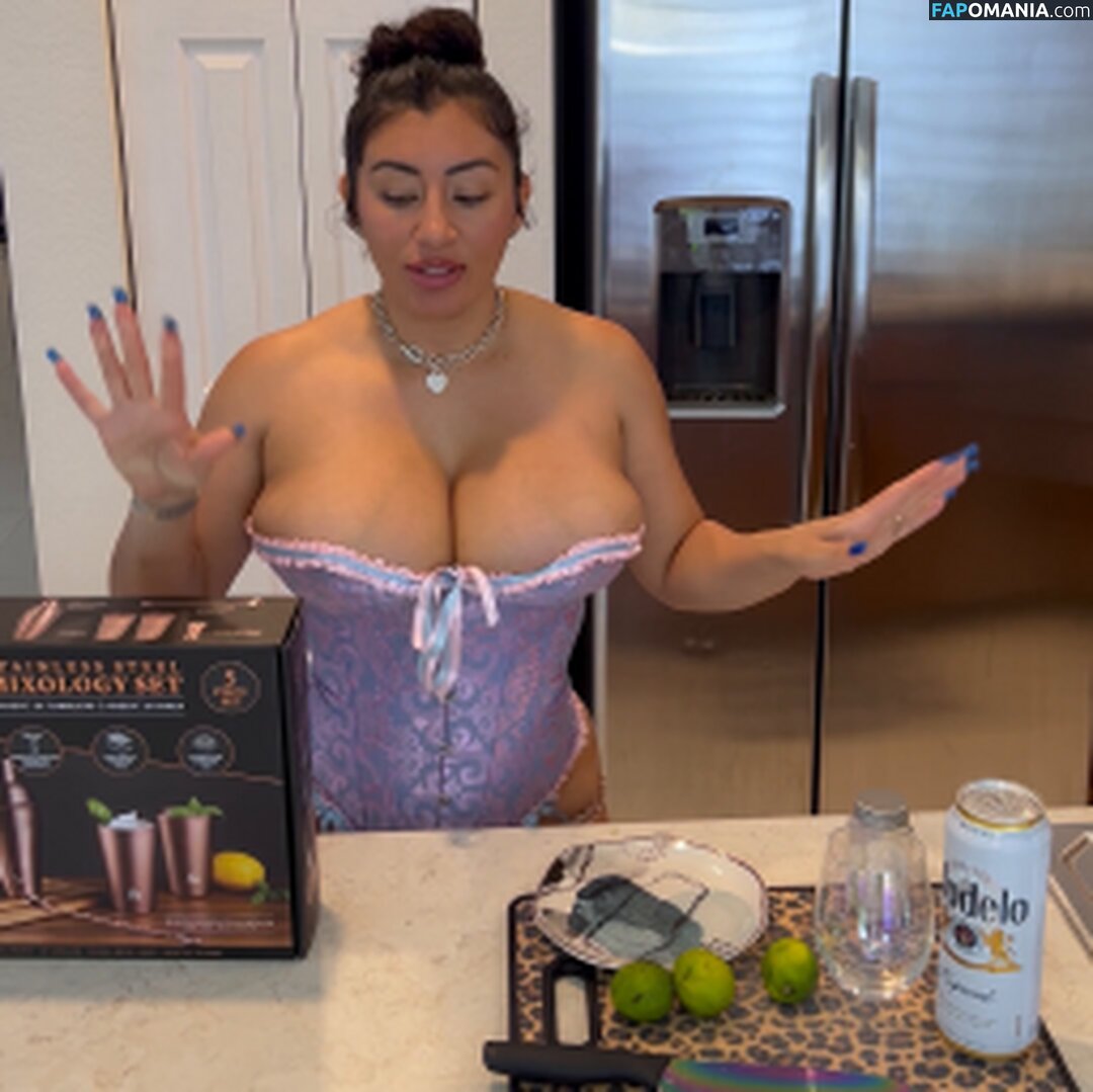 Selena Adams / officialselenaadams4 / selenaadams69 Nu OnlyFans  Photo fuitée #337