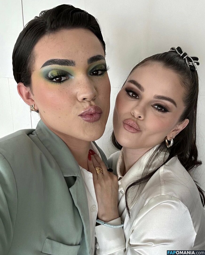 Selena Gomez Nu Photo fuitée #128