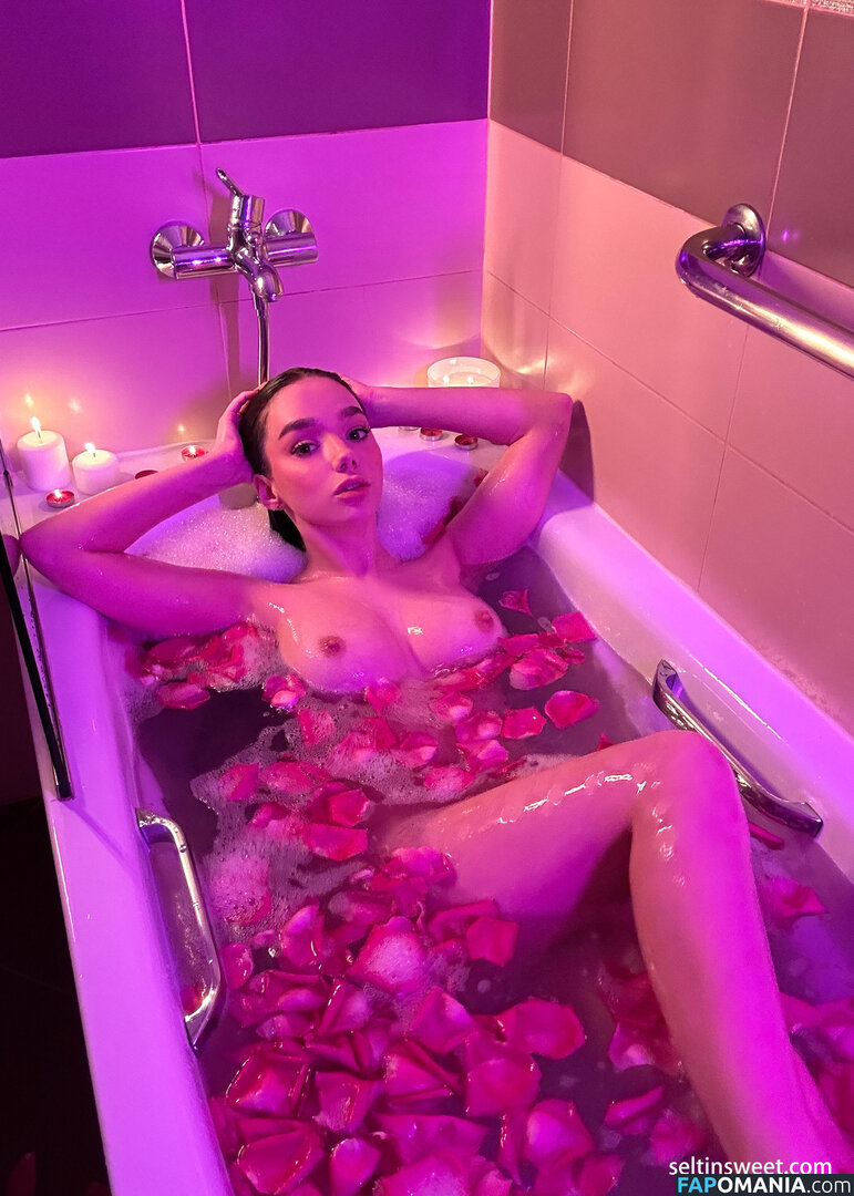Selti / Seltin_sweety / seltinsweety Nu OnlyFans  Photo fuitée #83