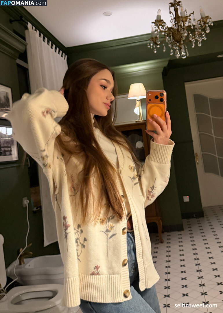 Selti / Seltin_sweety / seltinsweety Nu OnlyFans  Photo fuitée #115