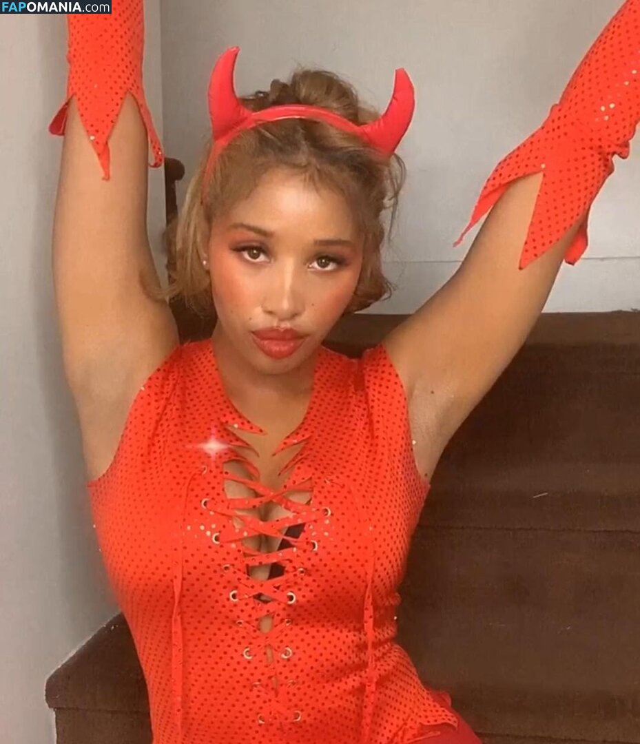 SaintShalyn / Sha_Griff, SaintShalyn Nu OnlyFans  Photo fuitée #5