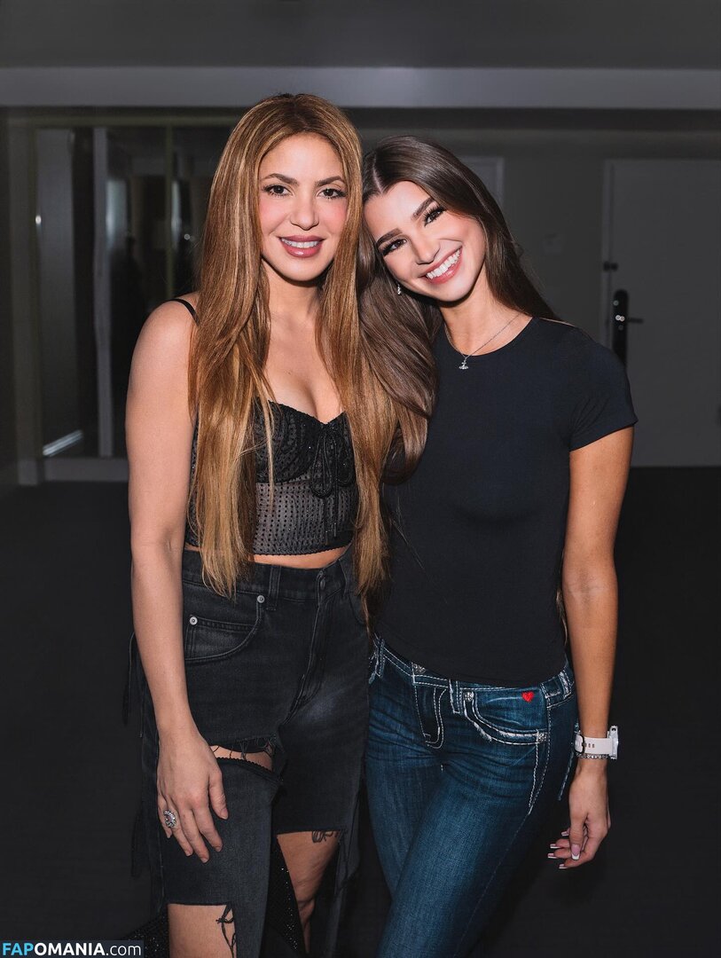 Shakira / shakkira Nu OnlyFans  Photo fuitée #580