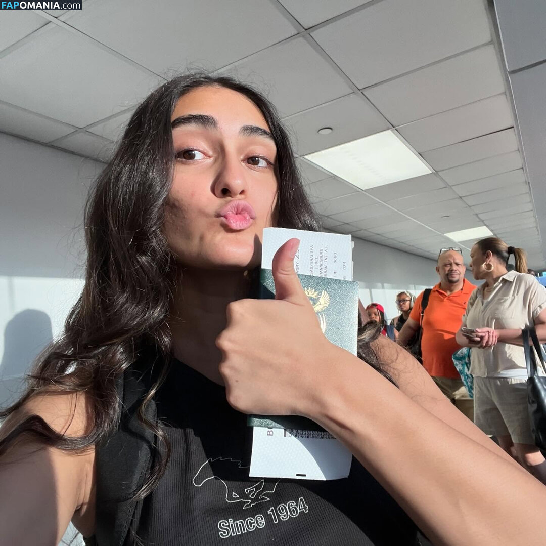 Shalu.al0o / shalu.alo0 Nu OnlyFans  Photo fuitée #10