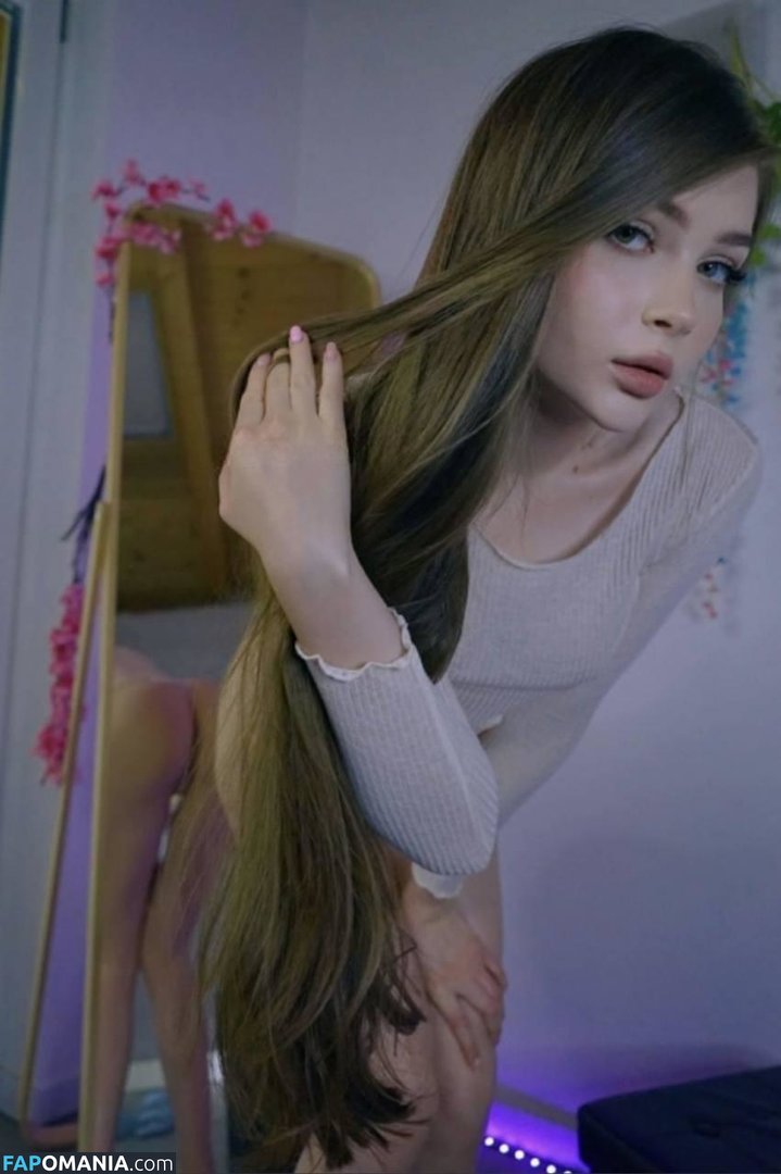 Karina Sycheva / Sharishaxd / sharishanya Nu OnlyFans  Photo fuitée #54