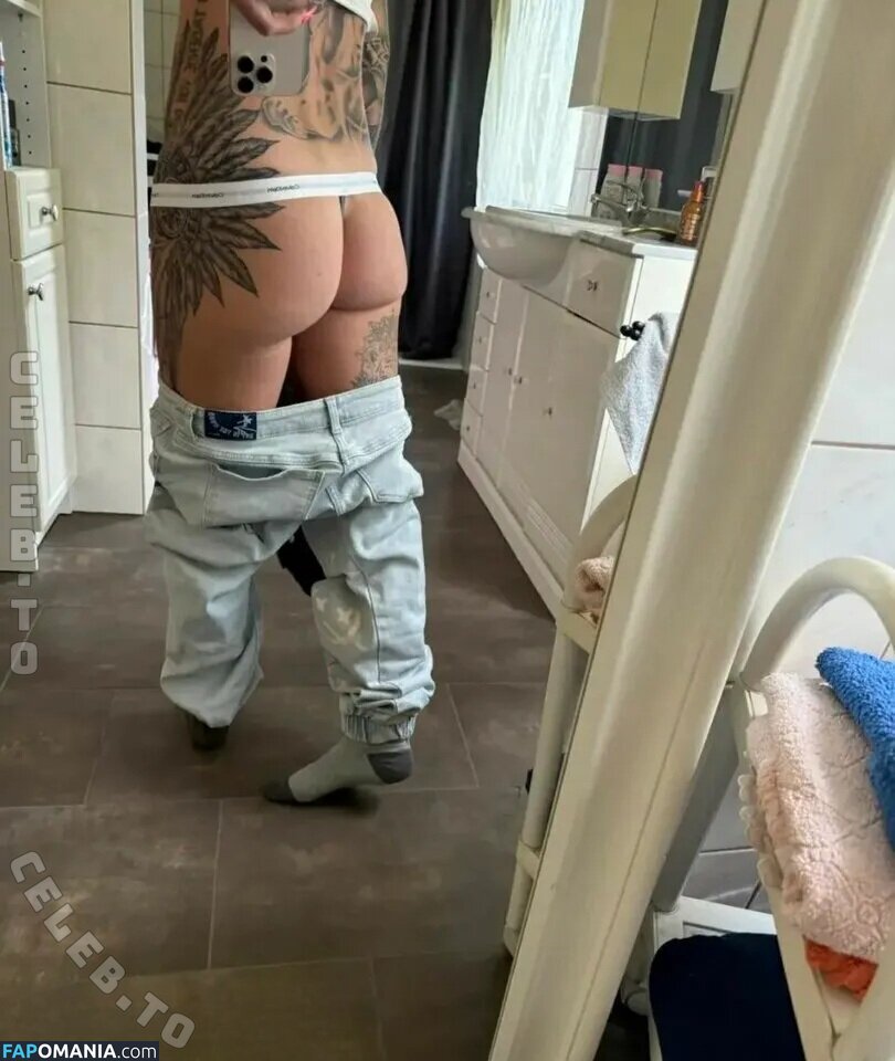 shellyink30 Nu OnlyFans  Photo fuitée #1