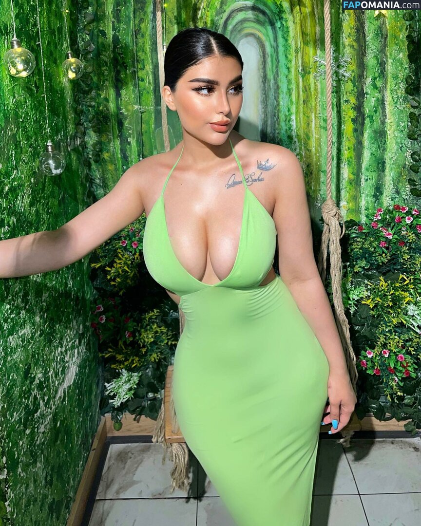 Shiraziya_baby / shiraziya.babyy Nu OnlyFans  Photo fuitée #4