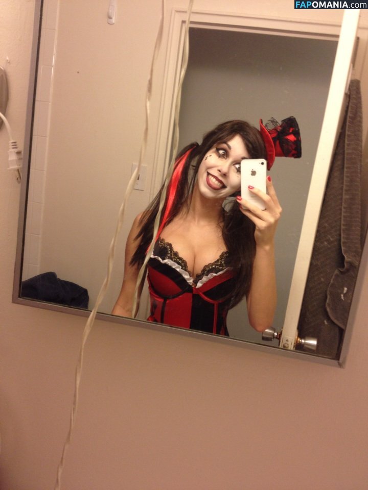 June Lapine / Shoe0nhead Nu OnlyFans  Photo fuitée #10