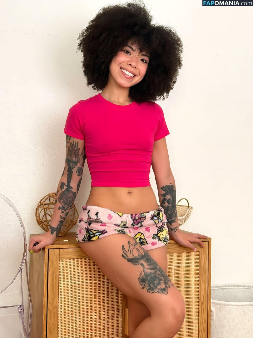 Shweetie / Shweetnlow1 / Shweetnlow1_ / shweetnlow Nu OnlyFans  Photo fuitée #87