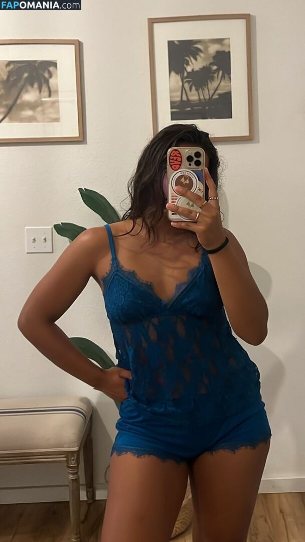 Sienna Mae Gomez / sienna_mae / siennamaegomez Nu OnlyFans  Photo fuitée #38