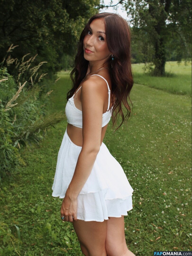 Sierra Stinson / SierraStinson5 / https: / sierrastinson7 Nu OnlyFans  Photo fuitée #4