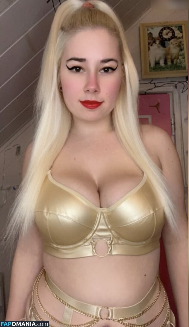 Sina-Marie Hüttner / sina.mh2001 Nu OnlyFans  Photo fuitée #9